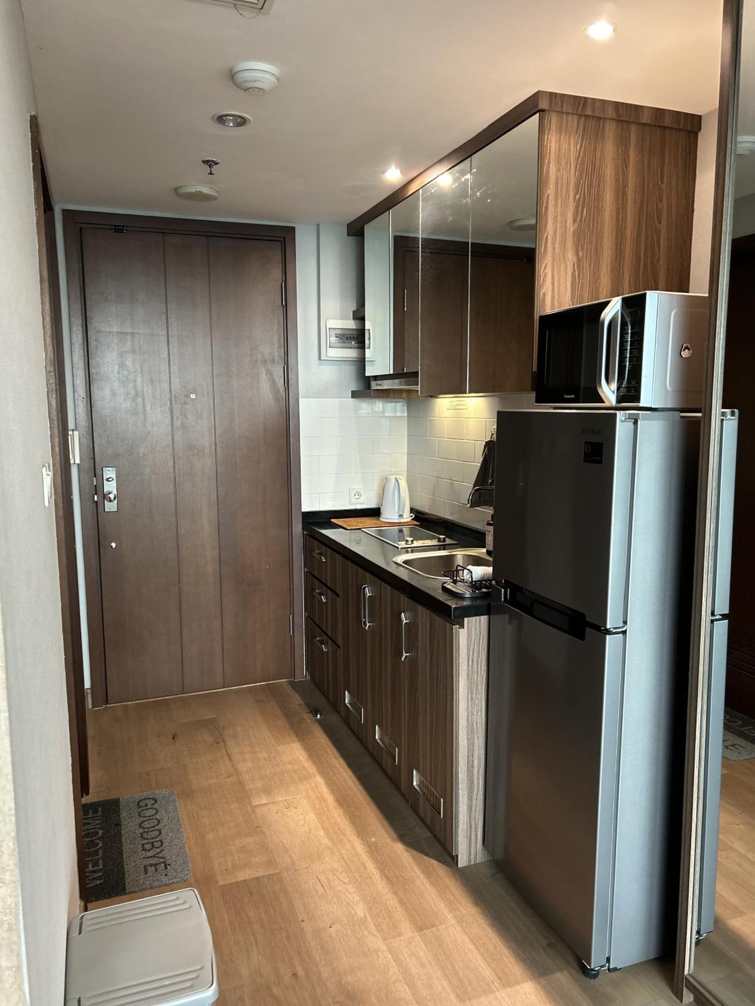 U Residence 2 Studio Apartment Pool View Tangerang Exterior foto
